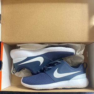 Nike roshe golf shoe brand new